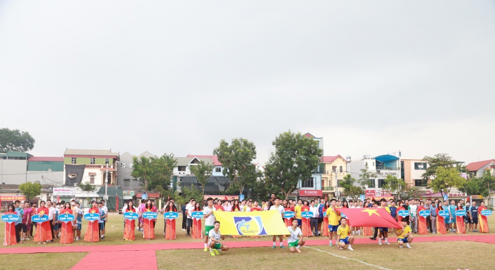 Huyện Mê Linh: Khai mạc Giải bóng đá tranh Cúp Hai Bà Trưng lần thứ II