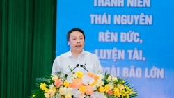 Chủ tịch UBND tỉnh Thái Nguyên động viên, khích lệ thanh niên