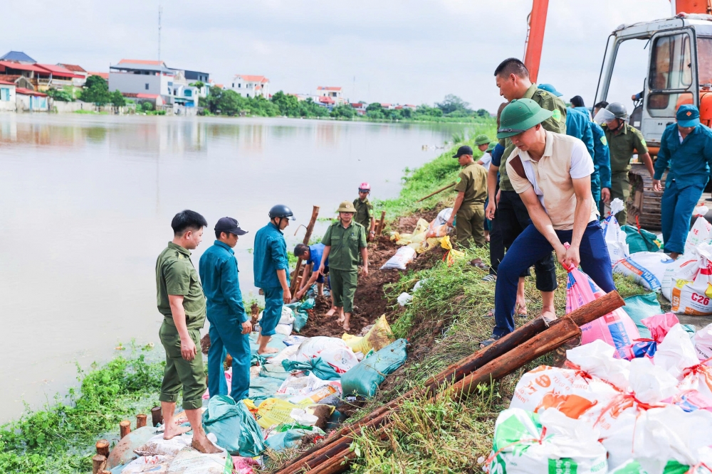 Khắc phục sự cố đê sông Nhuệ, bảo đảm an toàn cho Nhân dân