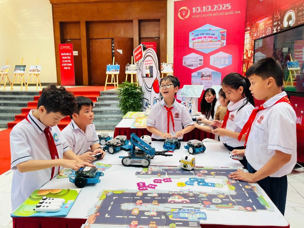 Hà Nội phát động phong trào 'Học tập số toàn dân'