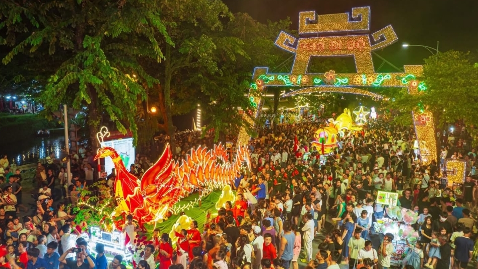 Trung thu Thành cổ thắp sáng công nghiệp văn hóa