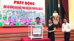 phuong son tay phat dong ung ho dong bao vung lu