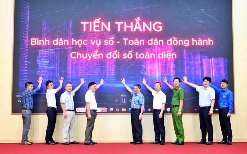 Sức sống mới từ chính quyền 2 cấp tại xã Tiến Thắng