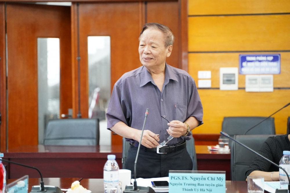 PGS.TS Nguyễn Chí Mỳ, nguyên Trưởng ban Tuyên giáo Thành ủy Hà Nội góp ý vào Văn kiện Đại hội Đảng bộ Hà Nội