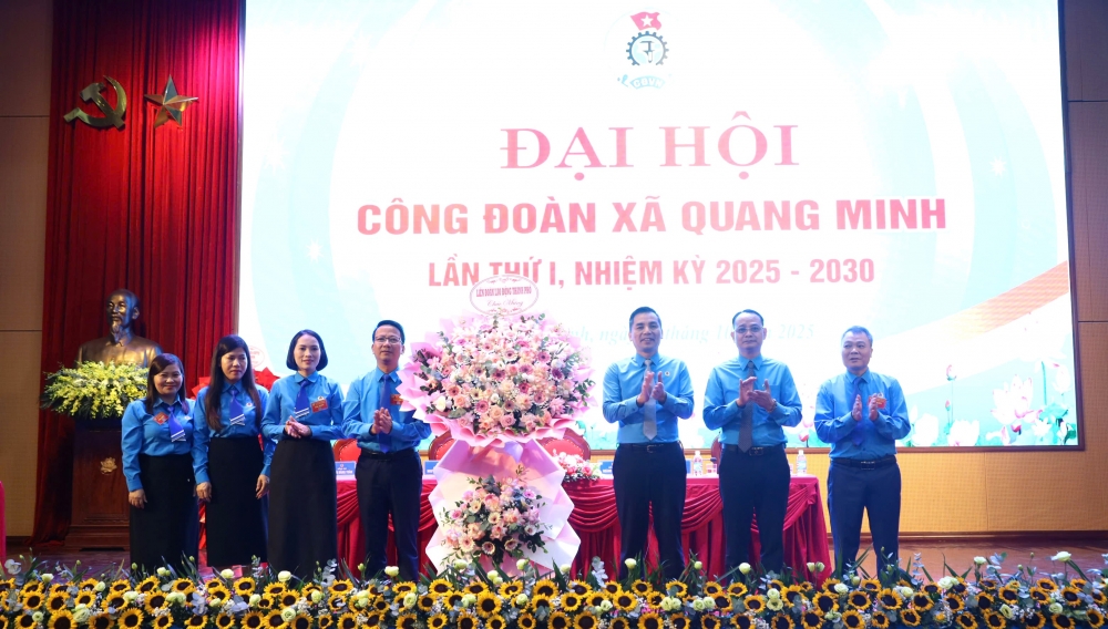 Công đoàn xã Quang Minh nâng cao năng lực chăm lo cho người lao động