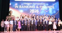 khai mac hoi thao ngan hang va tai chinh viet nam 2025