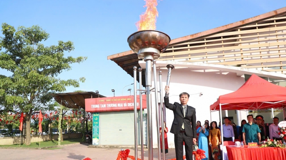 Đại hội thể dục thể thao xã Hồng Vân thắp sáng ngọn lửa đoàn kết