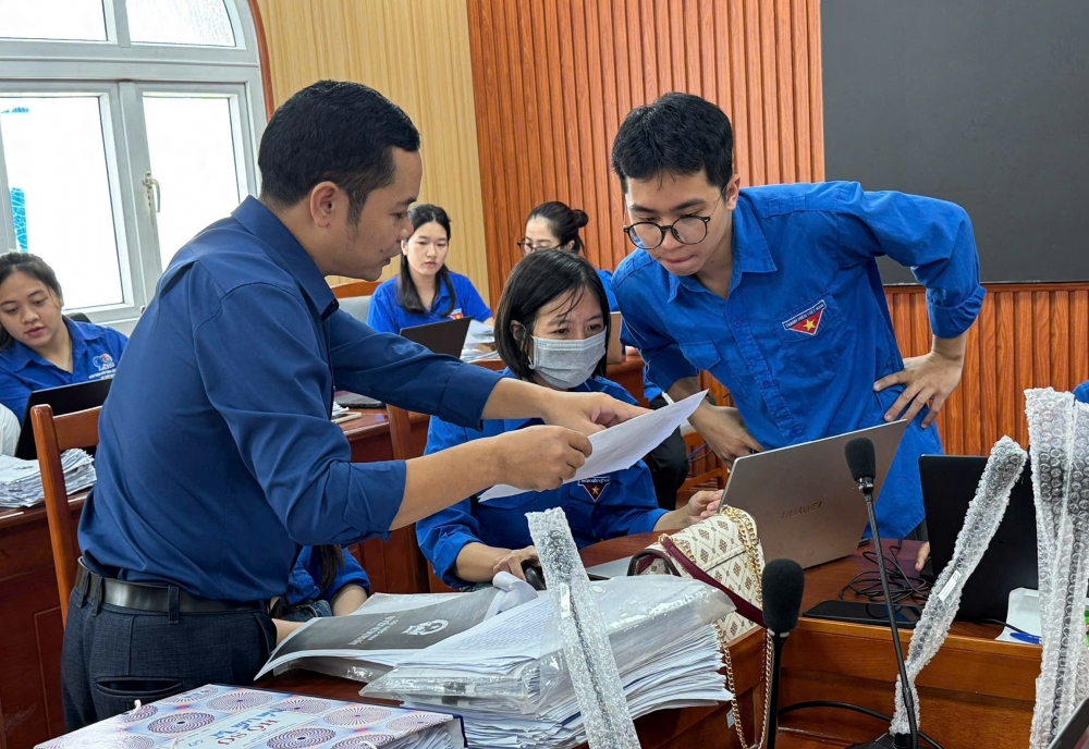 Hàng loạt giải pháp hay trong chiến dịch “làm giàu, làm sạch” dữ liệu đất đai Hàng loạt giải pháp hay trong chiến dịch “làm giàu, làm sạch” dữ liệu đất đai