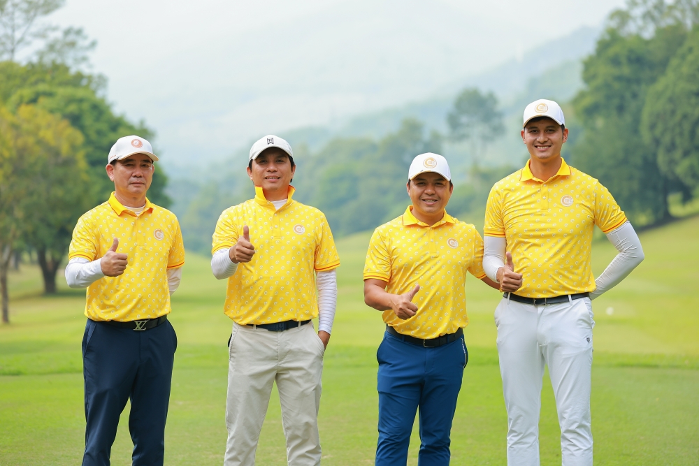 Hình ảnh ấn tượng tại giải golf họ Nguyễn - Bắc Nam một nhà