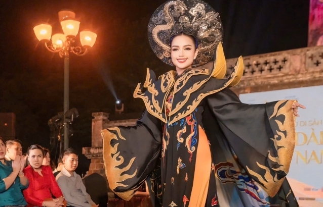 Mãn nhãn show diễn thời trang của Hoa hậu di sản Áo dài Việt Nam 2024
