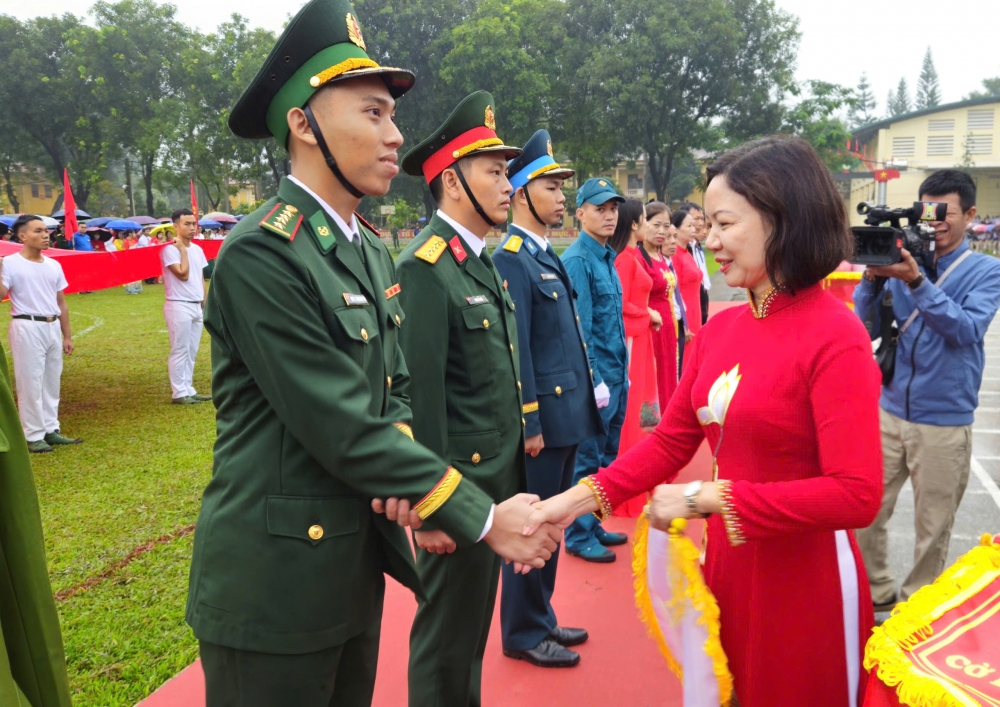 Quân và dân phường Tùng Thiện chung ý chí thể dục, thể thao