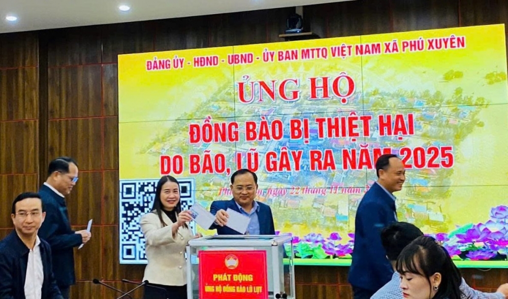Tấm lòng xã Phú Xuyên hướng về vùng tâm lũ