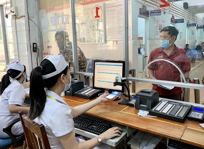 Đẩy nhanh thực hiện khám chữa bệnh BHYT bằng căn cước công dân gắn chíp