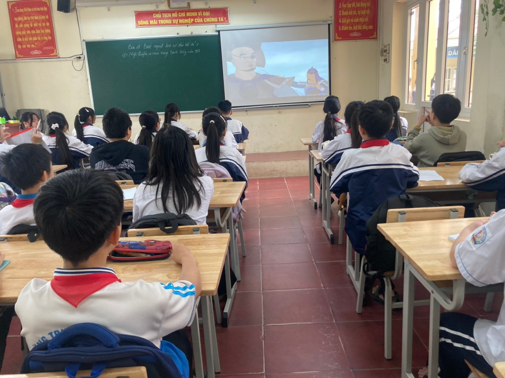 sáng kiến “Sử dụng phim hoạt hình trong dạy học Lịch sử lớp 6”.