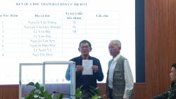 them 18 ho gia dinh ca nhan xa quang minh duoc boc tham nhan dat dich vu