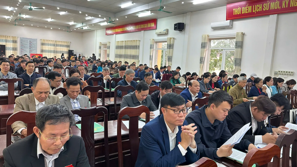 Các đại biểu tham dự kỳ họp HĐND xã Chương Dương Các đại biểu tham dự kỳ họp HĐND xã Chương Dương