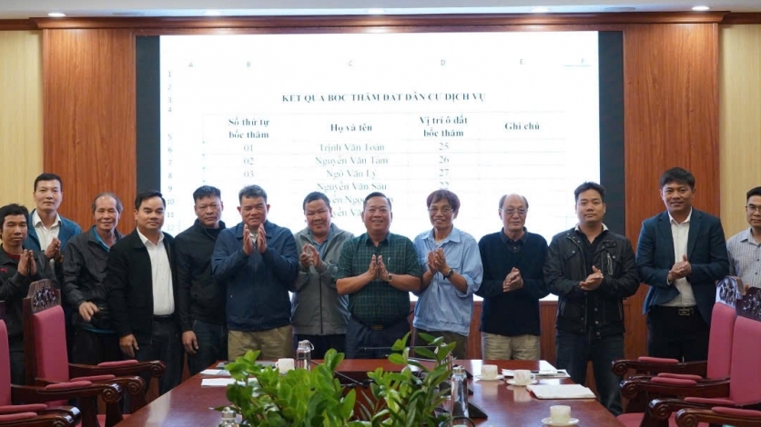 Xã Quang Minh tổ chức giao đất dịch vụ lần 3, từng bước giải quyết tồn đọng kéo dài