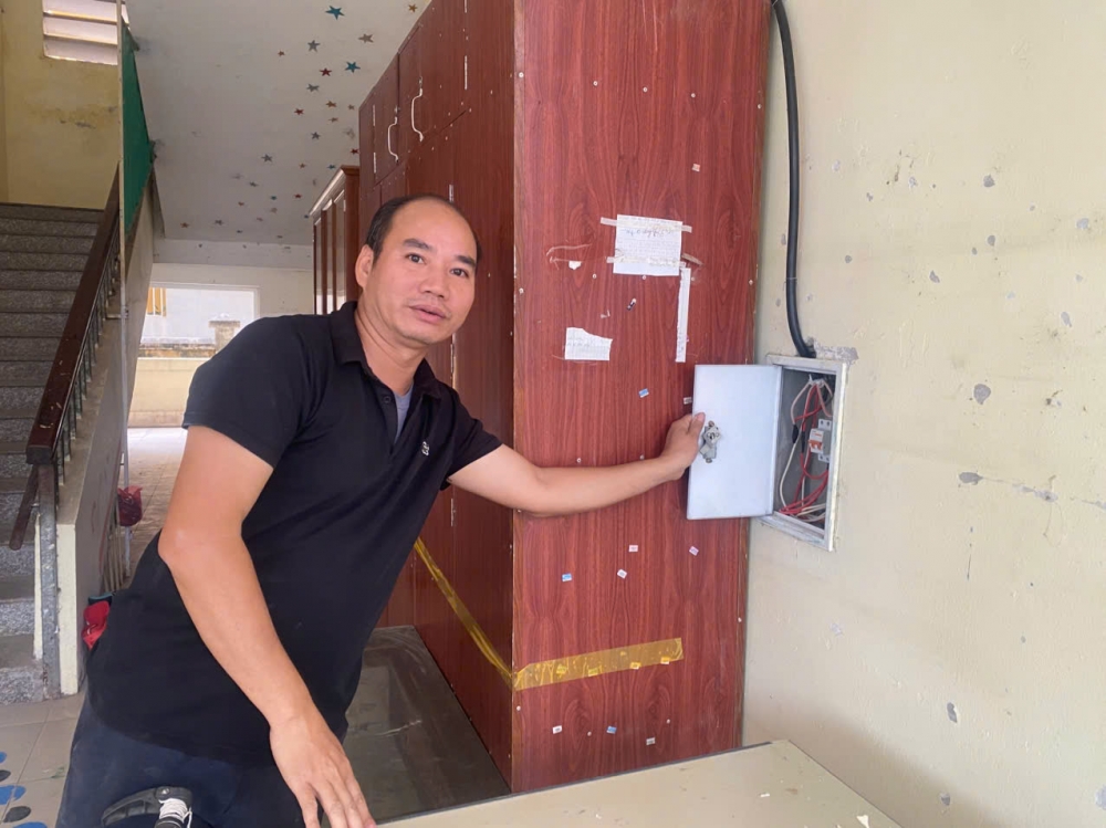 Người dân đón năm mới tại khu tạm cư sau GPMB Vành đai 4 ở xã Mê Linh