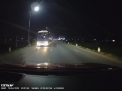 Tai nạn giao thông ở phố Sàn Lục Nam