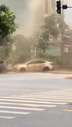 Cột nước khổng lồ ở Bắc Ninh