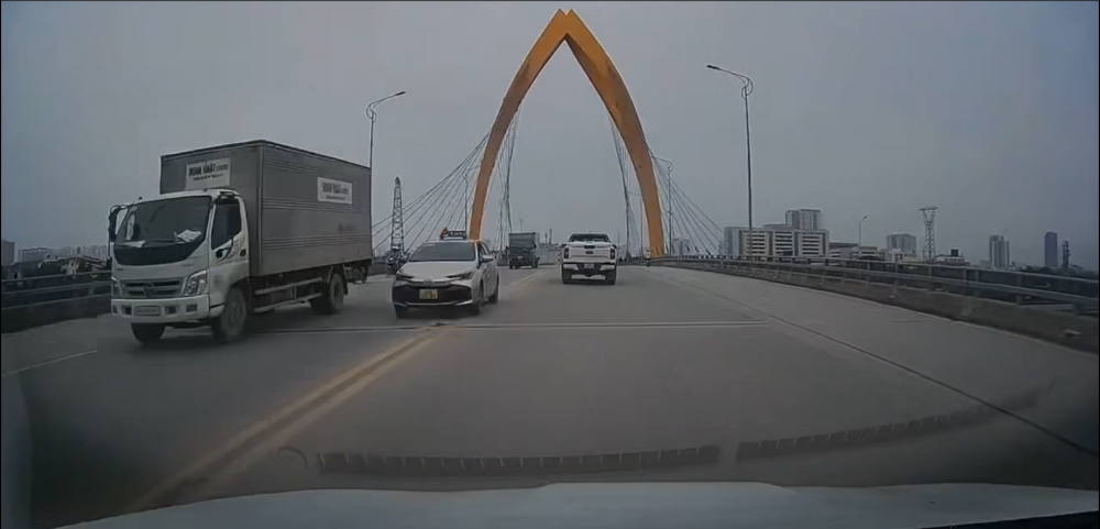 Vi phạm giao thông