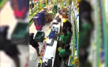 Hai đối tượng cướp case máy tính tiệm tạp hóa ở Sài Gòn