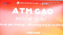 Dân Hà Nội đội mưa đến "ATM gạo" miễn phí thứ 2