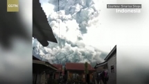 Núi lửa phun cột tro khổng lồ cao 7 km ở Indonesia