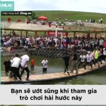 Rung lắc cầu giữ thăng bằng, trò chơi hài hước hút khách du lịch