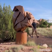 Tác phẩm điêu khắc khổng lồ mô phỏng nghệ thuật Origami